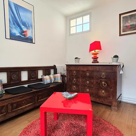 Medievale A Avec Jardin Clos, Animaux Acceptes, Wifi Et Parking Securise Country house Houdan